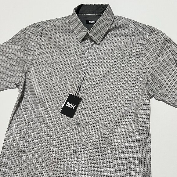 DKNY Shirt *NWT Short Sleeve Button Down Preppy Casual Gray Men's size Large - Picture 1 of 7